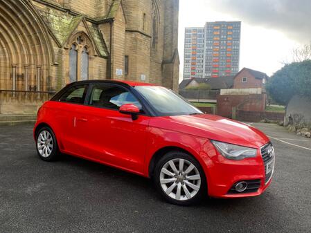 AUDI A1 1.4 TFSI Contrast Edition Plus 