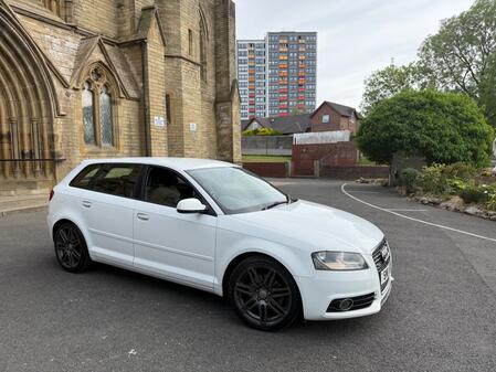 AUDI A3 2.0 TDI S line