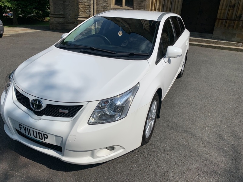 TOYOTA AVENSIS