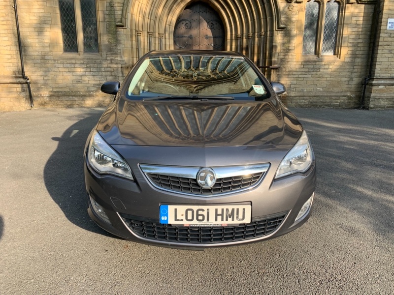 VAUXHALL ASTRA