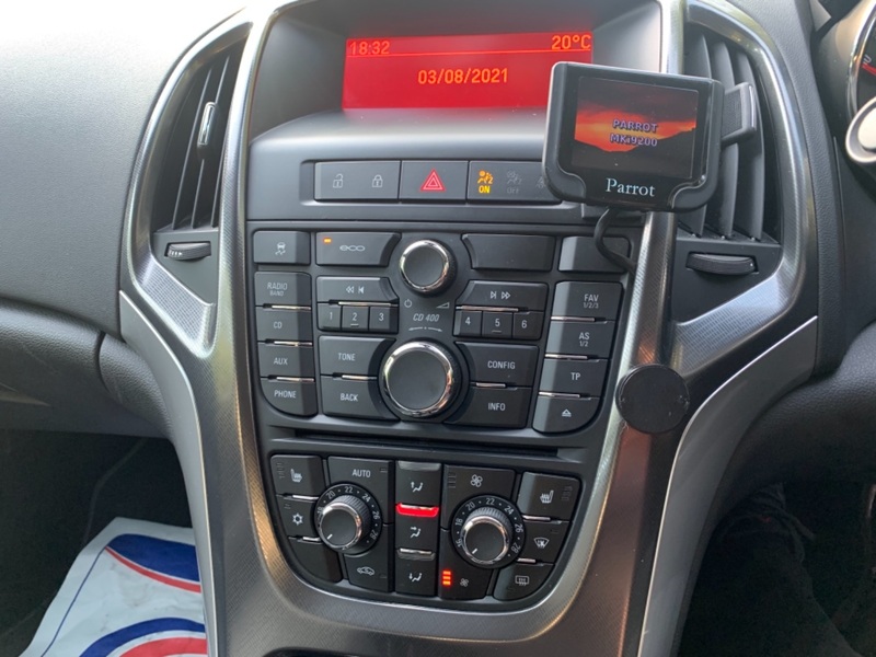 VAUXHALL ASTRA