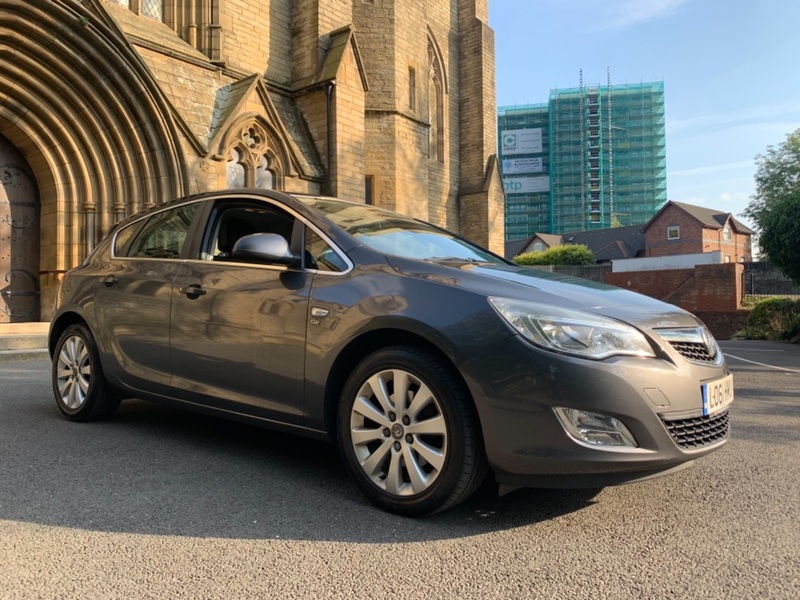 VAUXHALL ASTRA