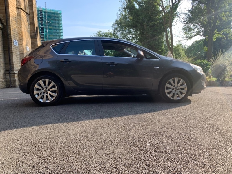 VAUXHALL ASTRA