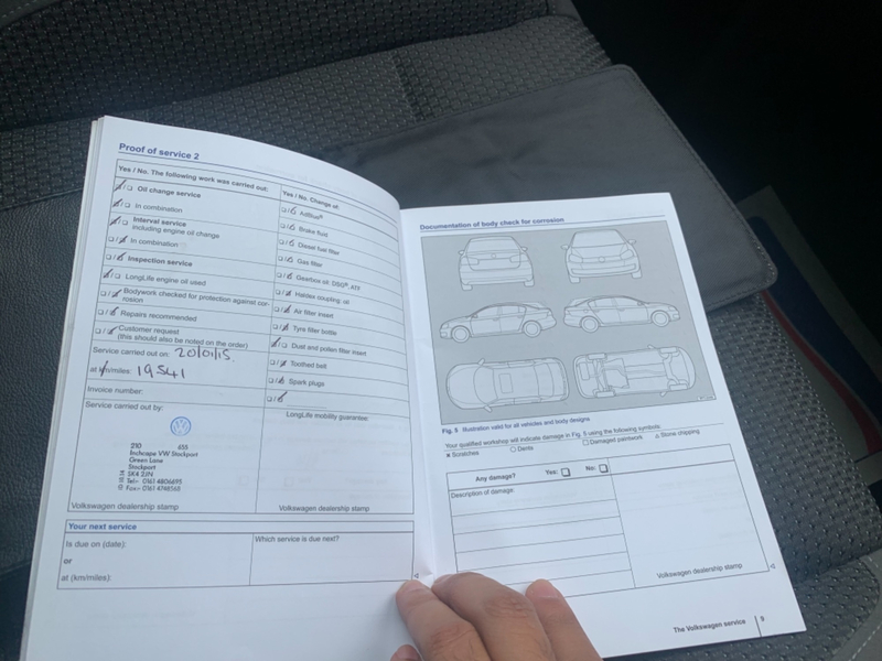 VOLKSWAGEN TOURAN