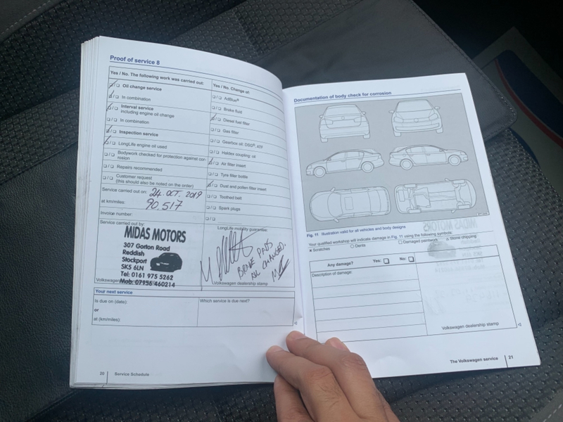 VOLKSWAGEN TOURAN