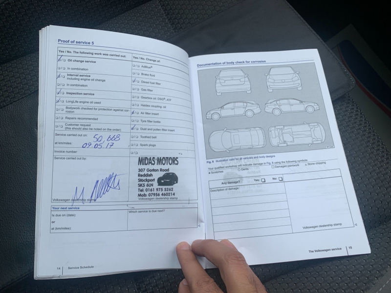 VOLKSWAGEN TOURAN