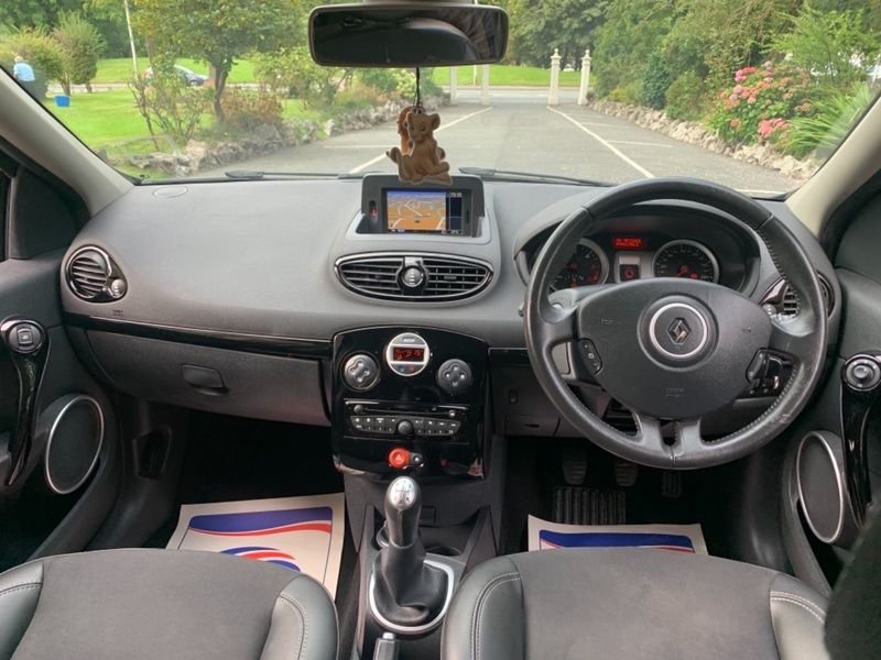 RENAULT CLIO