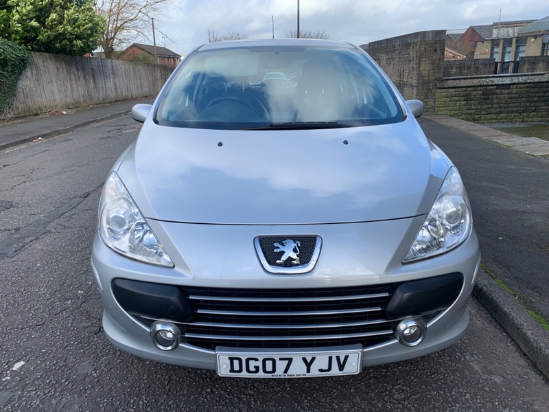 PEUGEOT 307