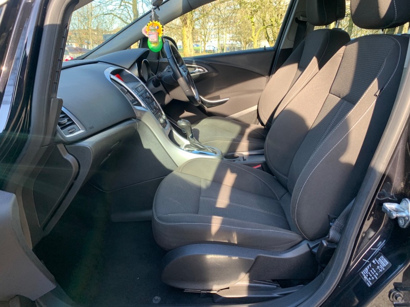 VAUXHALL ASTRA