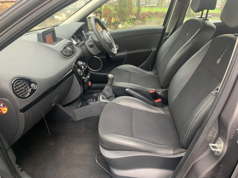 RENAULT CLIO
