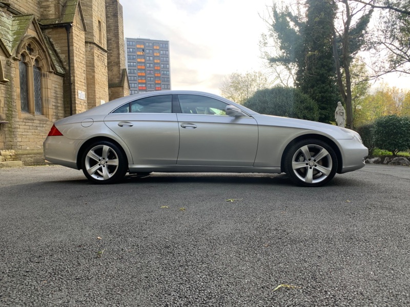 MERCEDES-BENZ CLS