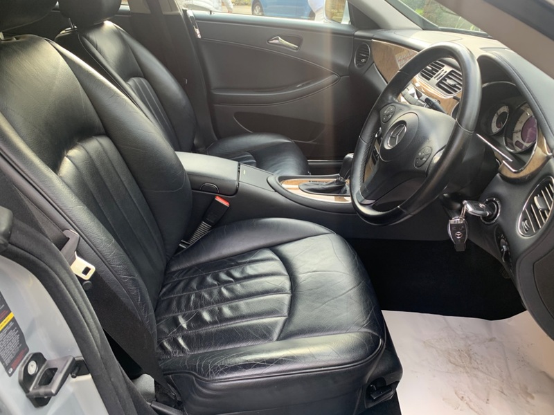 MERCEDES-BENZ CLS