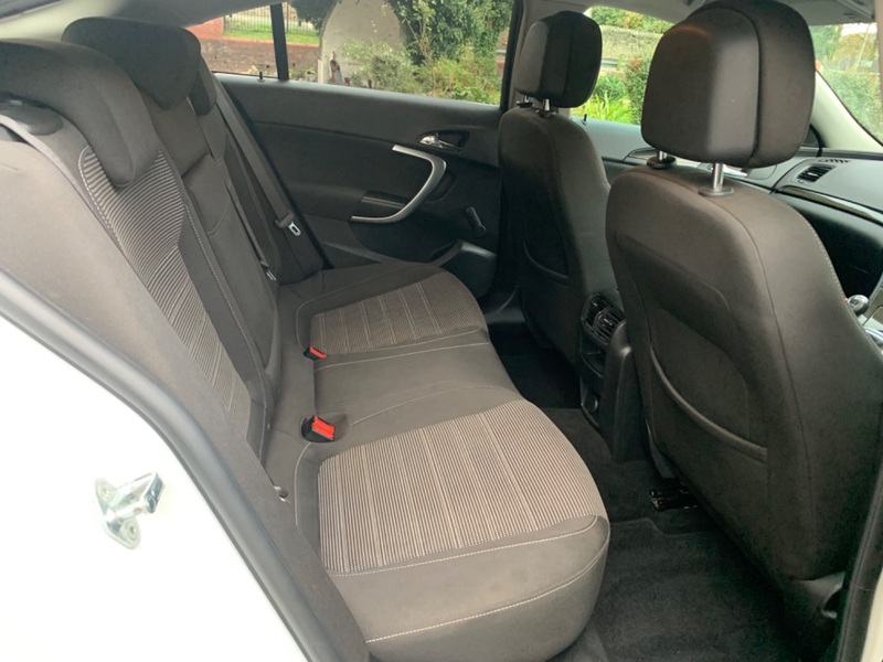 VAUXHALL INSIGNIA