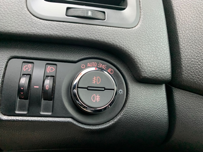 VAUXHALL INSIGNIA