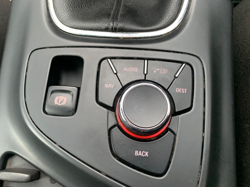 VAUXHALL INSIGNIA
