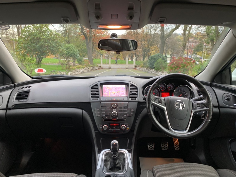 VAUXHALL INSIGNIA