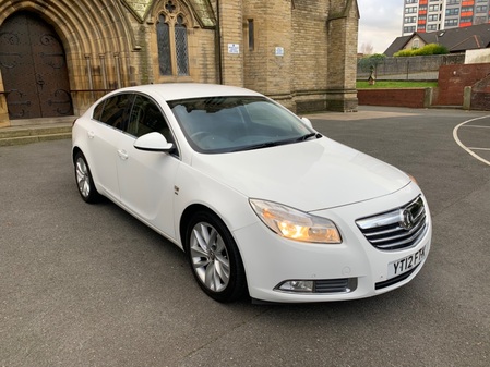 VAUXHALL INSIGNIA 2 CDTi ecoFLEX SRi Nav