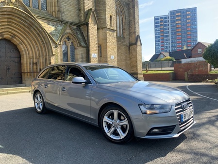 AUDI A4 AVANT 2.0 TDI ultra SE Technik